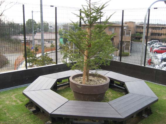 八角ベンチ完