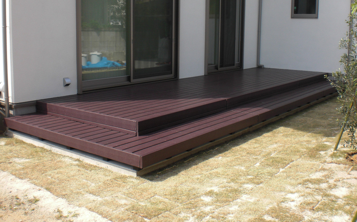 エコマウッド-デッキ